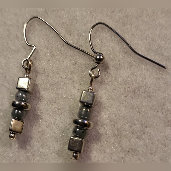 Beaded Earrings - Picture 4 of 4